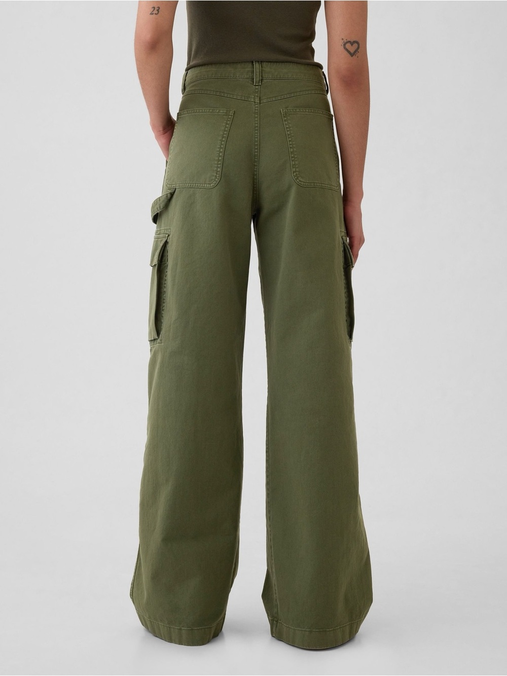 Gap Mid Rise Cotton Baggy Cargo Trousers | Olive Green | Women’s 4 - Picture 3 of 7